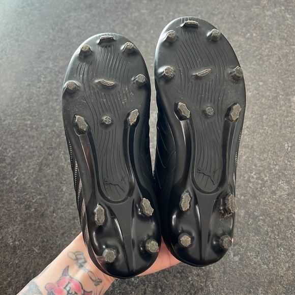 Kids Soccer cleats - Picture 4 of 4